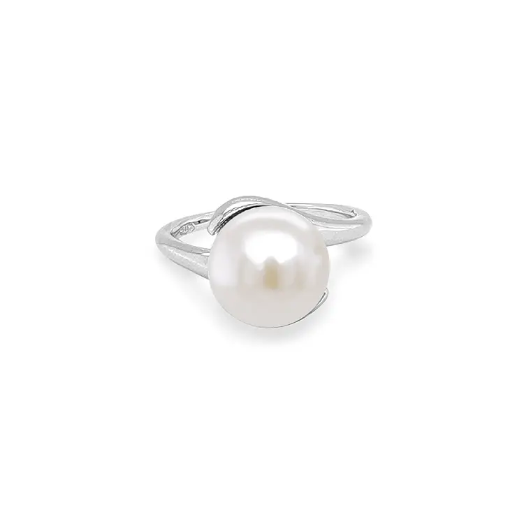 Gold Ring with Pearl and Zircones
