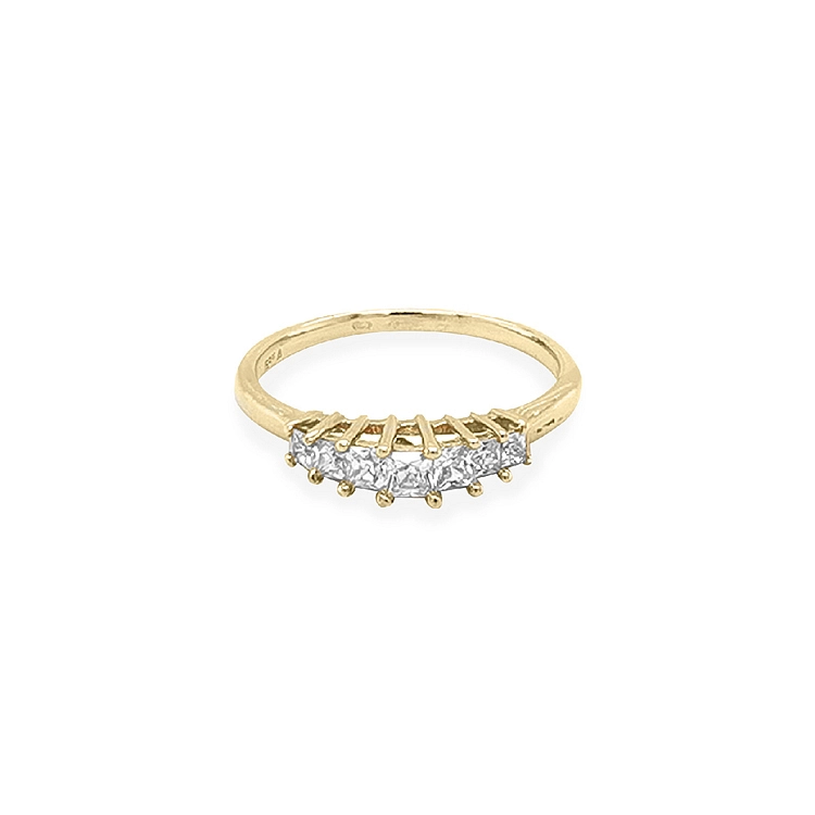 Gold Ring with Zircons