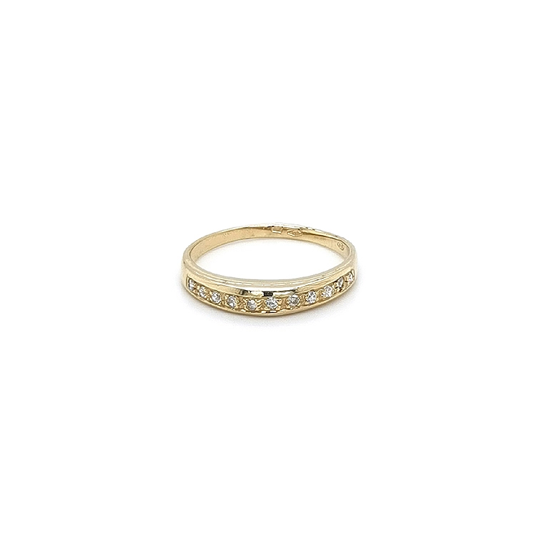 Gold Ring with Zircons