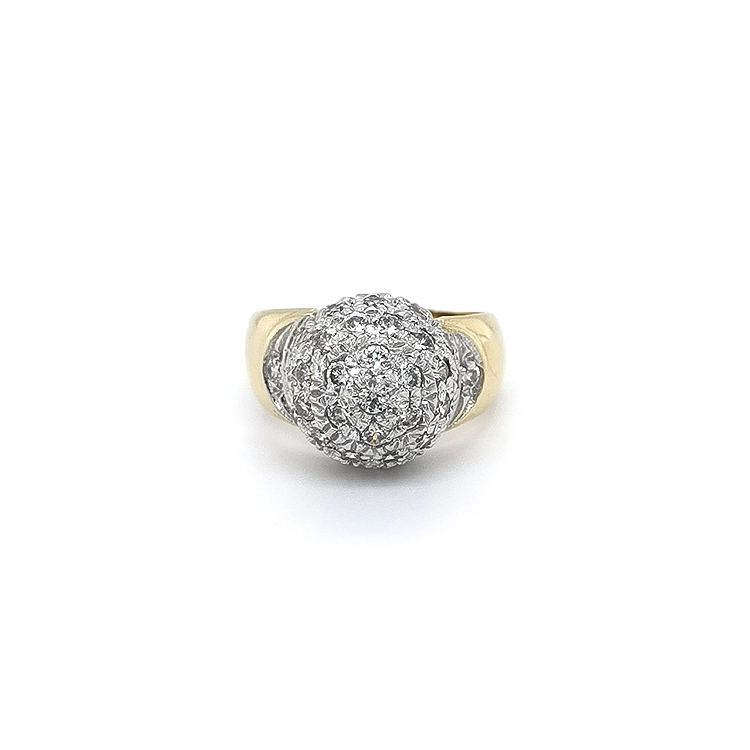 Ring with Zirconias in Gold Combination