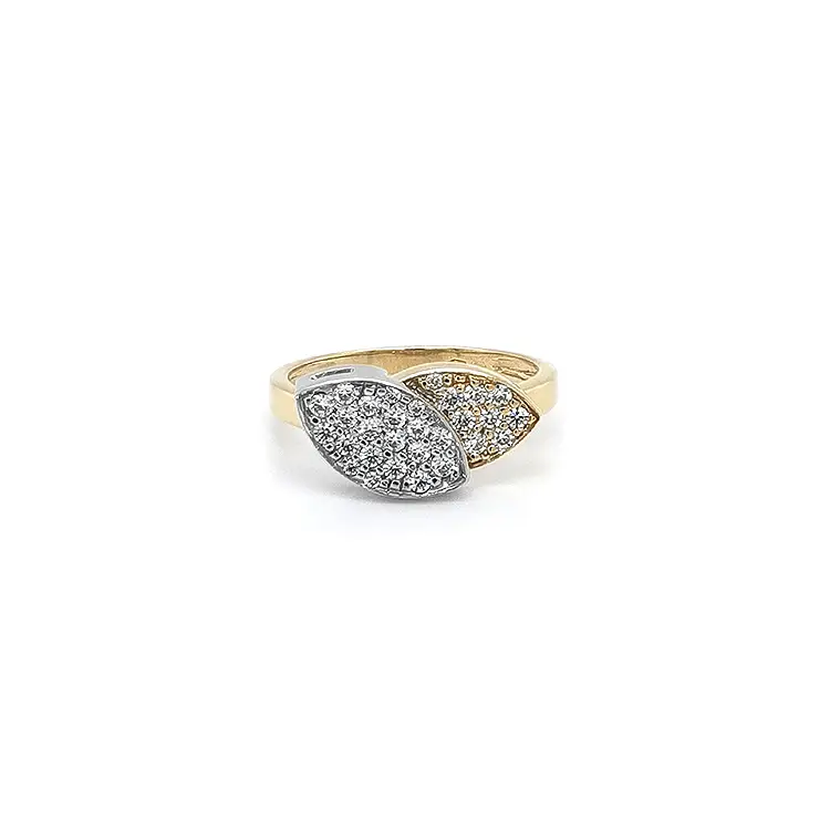 Ring with Zirconias in Gold Combination