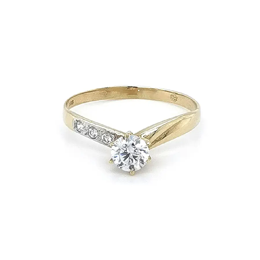 Engagement Ring with Zircones made of Combination Gold