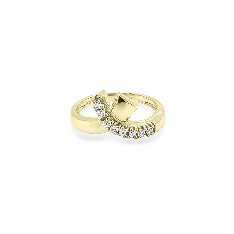 Gold Ring with Zircons