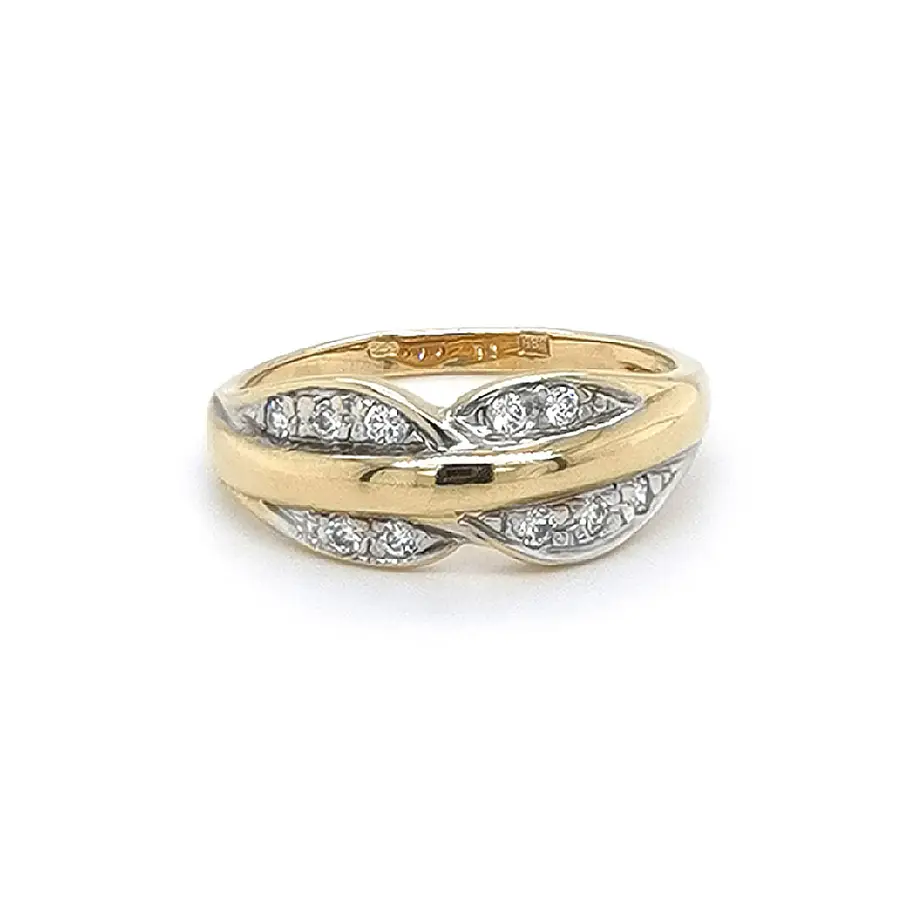 Gold Ring with Zircons