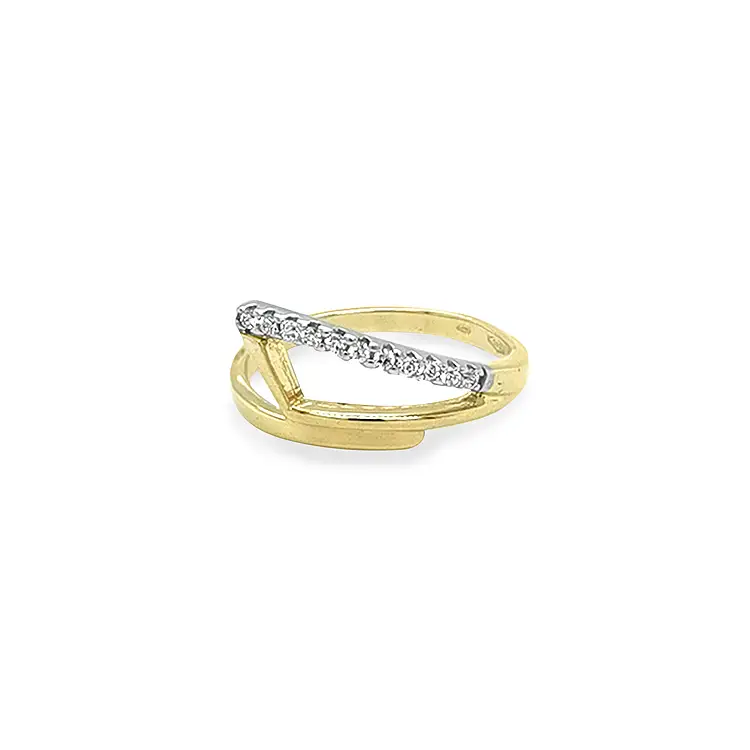 Ring with Zirconias in Gold Combination
