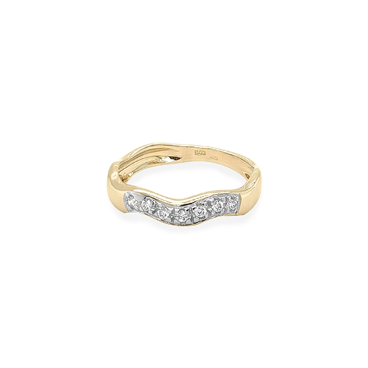 Gold Ring with Zircons