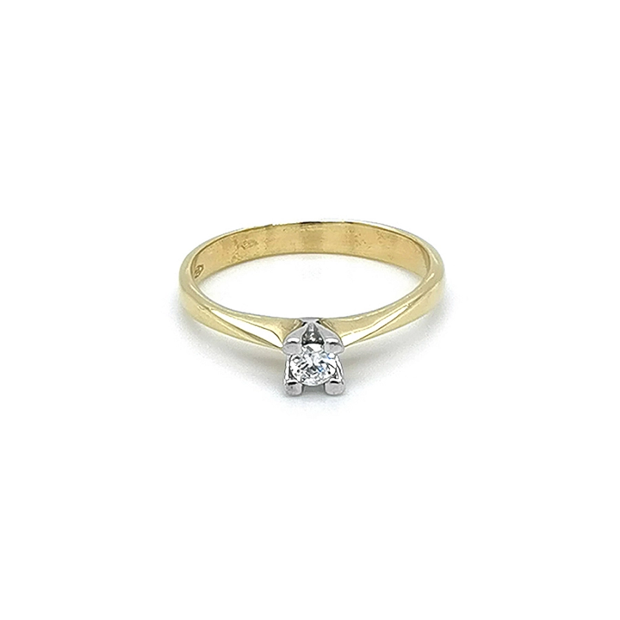 Engagement Ring with Zircon made of Combined Gold
