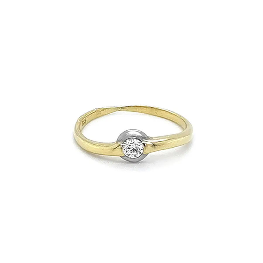 Engagement Ring with Zircon made of Combined Gold