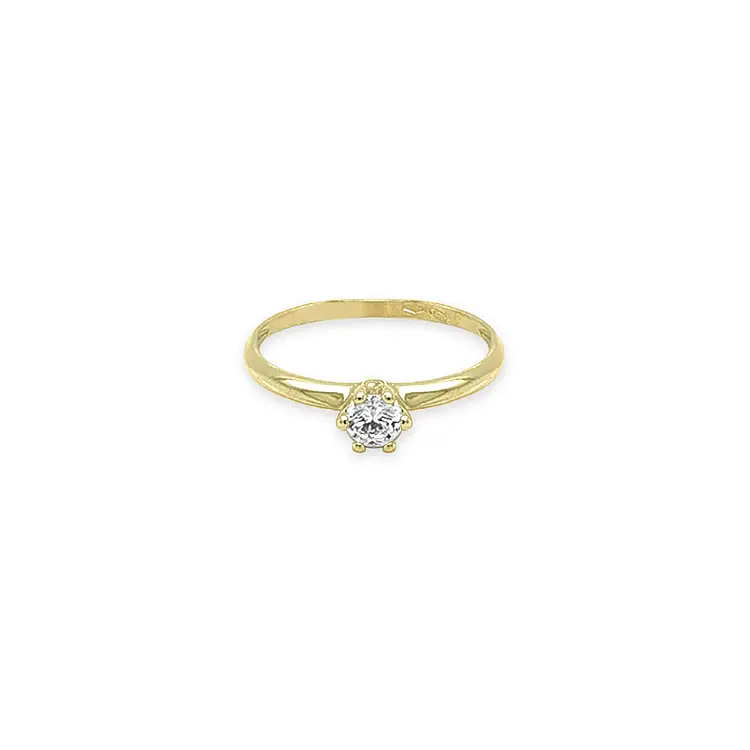 Gold engagement ring with cubic zirconia