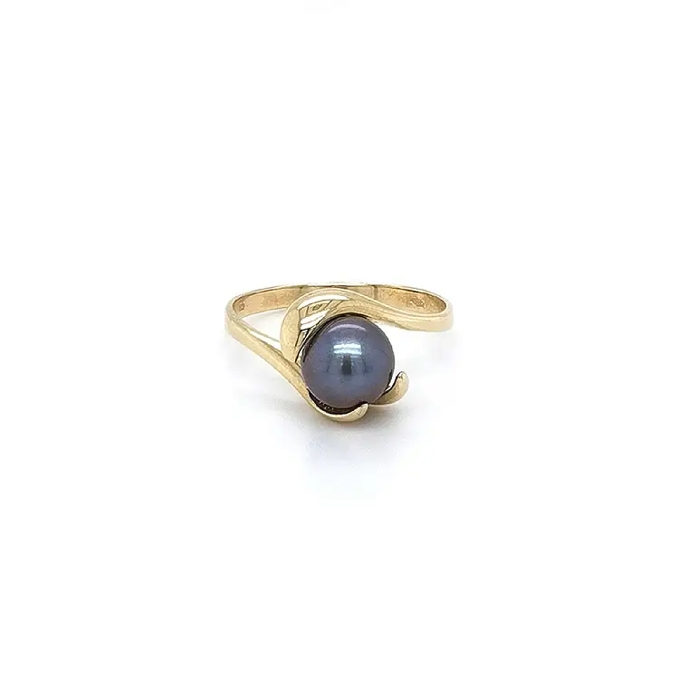 Gold Ring Black Pearl