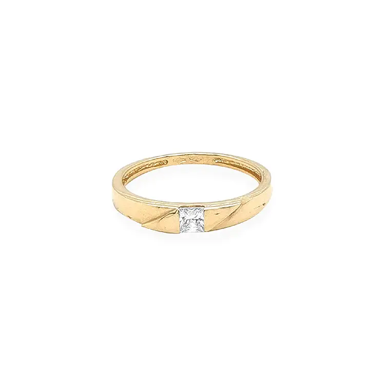 Gold Ring with Zircon