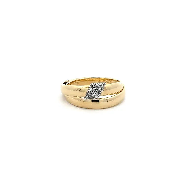 Ring with Zirconias in Gold Combination