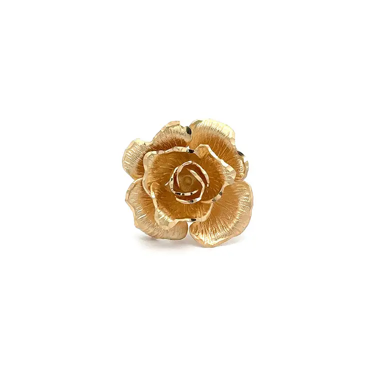 Ring in the Shape of a Rose in Yellow Gold - Elegance of Nature