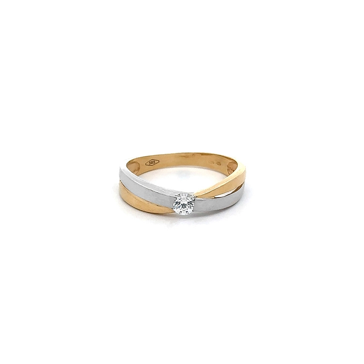 Ring with Zircon made of Combination Gold