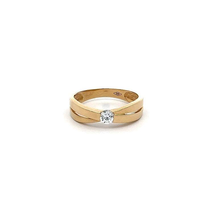 Gold Ring with Zircon