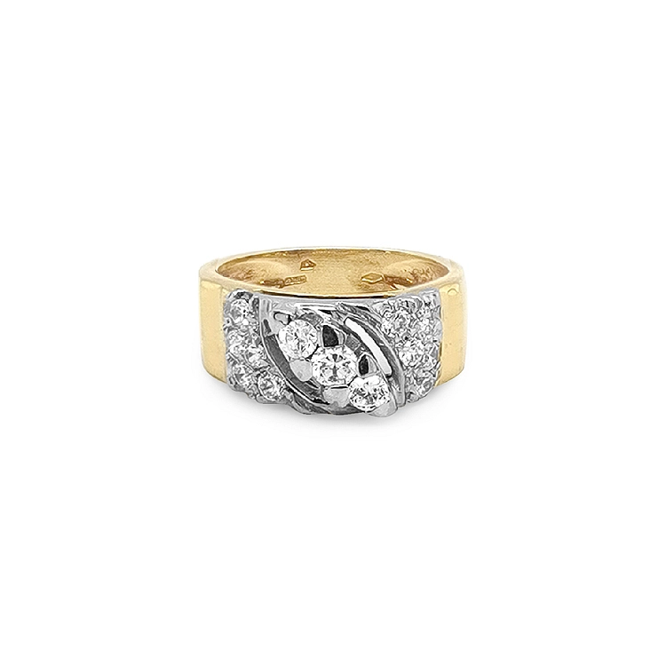 Gold Ring with Zircons