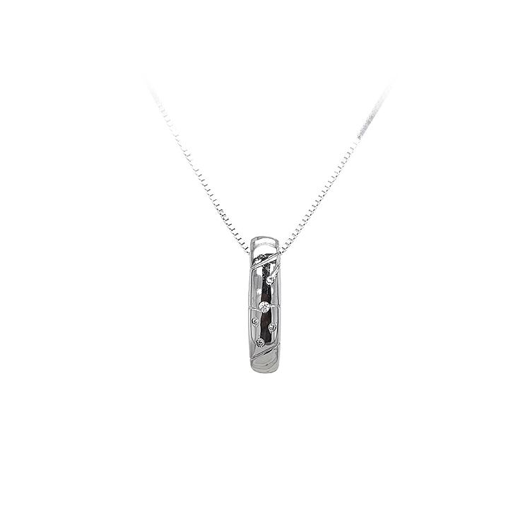 Pendant with White Gold Zircons