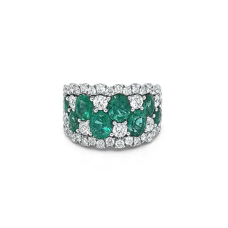 Golden Ring Crivelli with Emerald and Diamonds