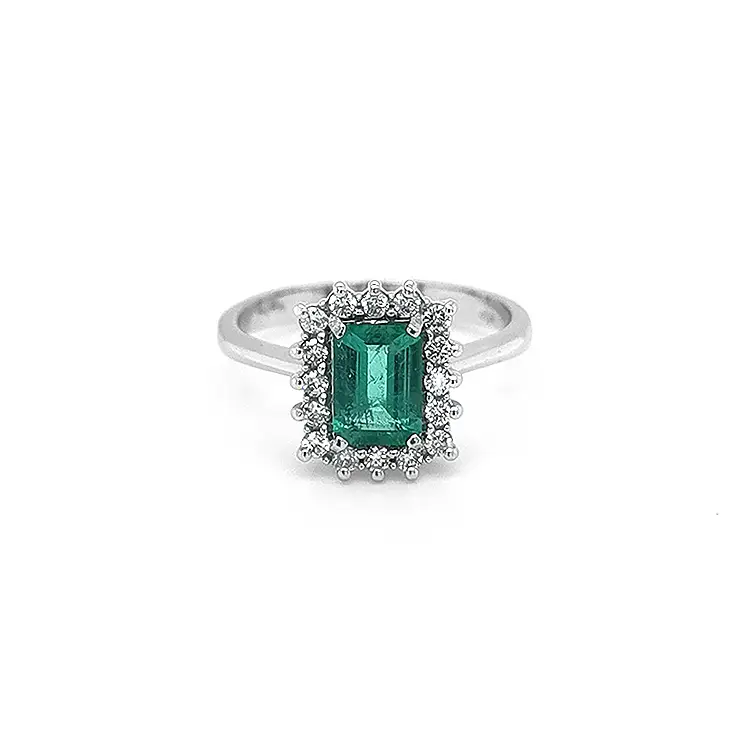 Gold Ring with Emerald and Diamonds