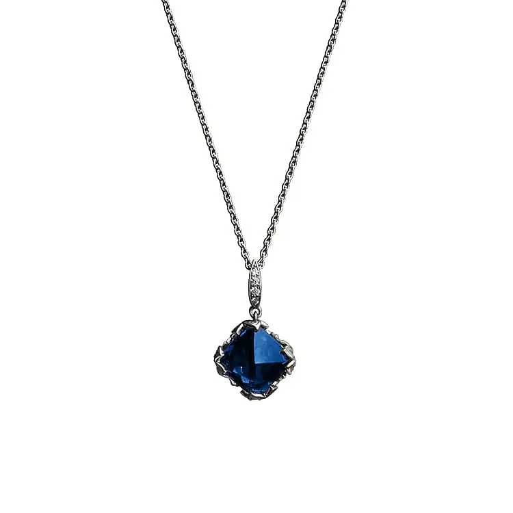 Gold Pendant with Blue Topaz Carrera y Carrera
