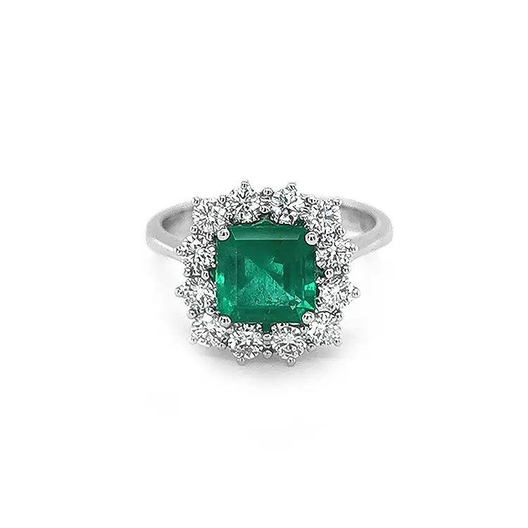 Gold Ring with Emerald and Diamonds