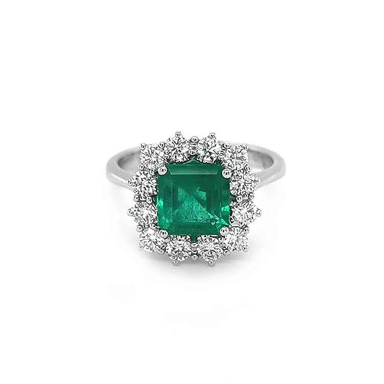 Gold Ring with Emerald and Diamonds