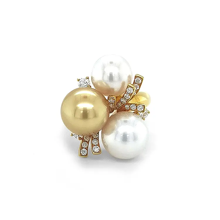 Gold Ring with Natural Pearls and Diamonds