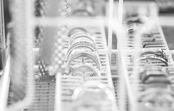 5. Cleaning the housing