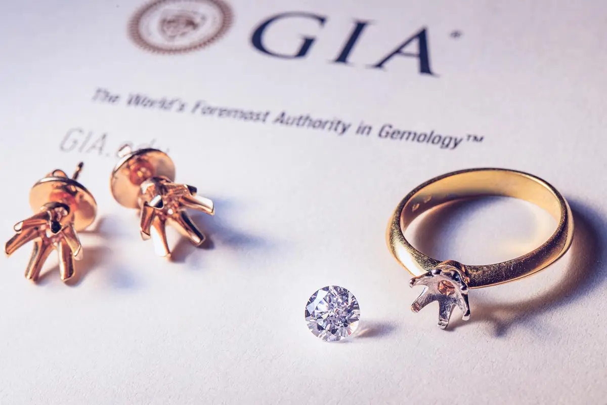 Innovation in tradition: Modernisation of the studio and own jewellery production