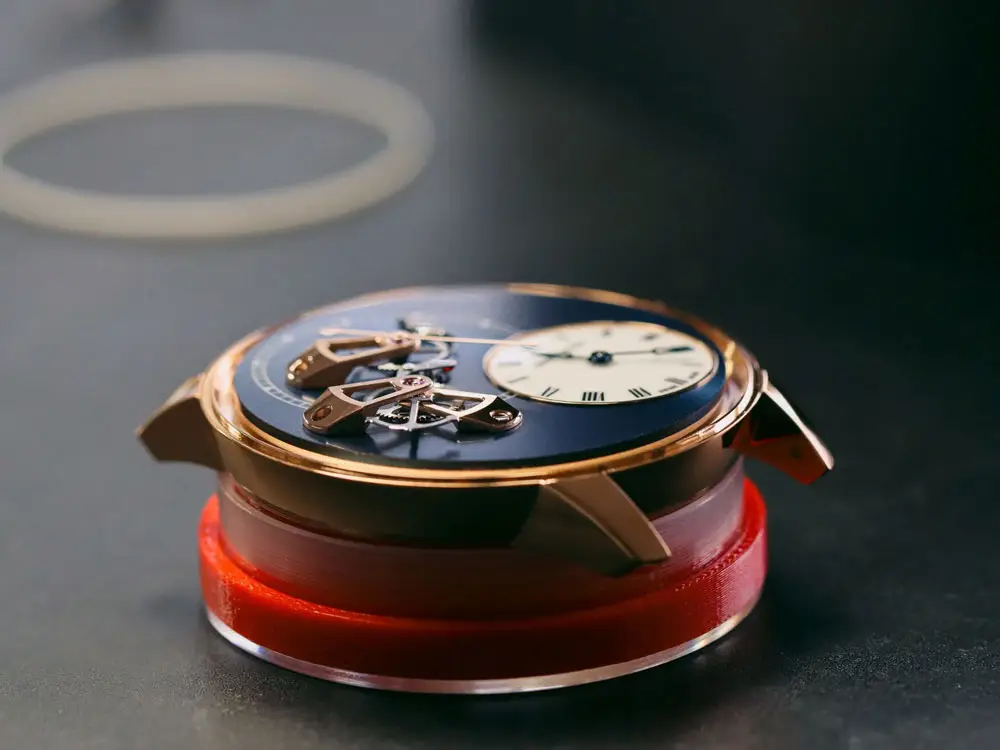 Astronomy Luna Magna Red Gold 1LMAR.Z01A.C211R