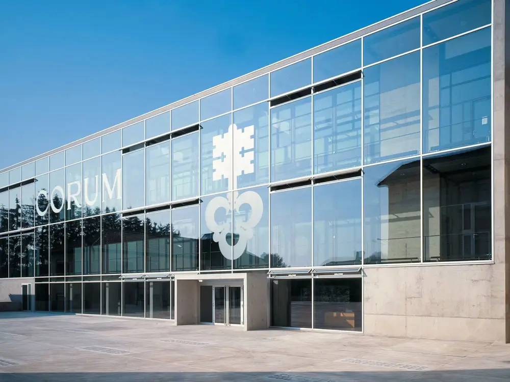 Corum Admiral Legend 32 400.100.24/V200BL12