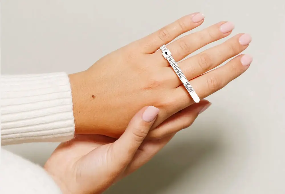 How to measure the ring size